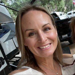 Meet your Posher, Noelle